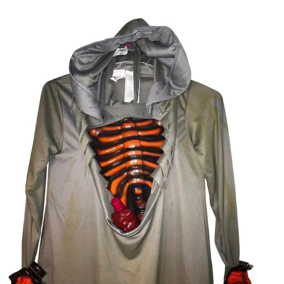 Evil pumpkin skeleton with bleeding heart mask not included boy’s Medium - Picture 4 of 11